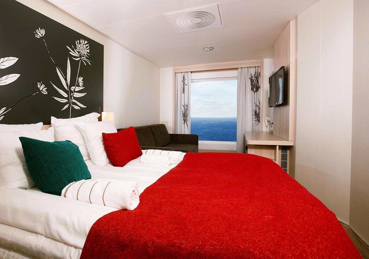 Viking Line Ferry Viking Grace - One-Way Journey From Turku To Stockholm Hotel ห้อง รูปภาพ
