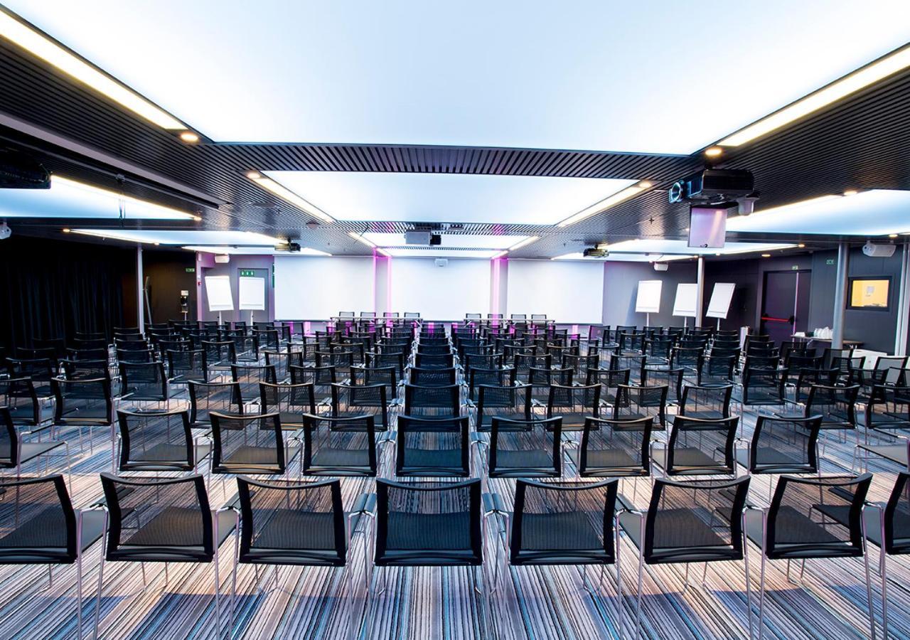 Viking Line Ferry Viking Grace - One-Way Journey From Turku To Stockholm Hotel ภายนอก รูปภาพ