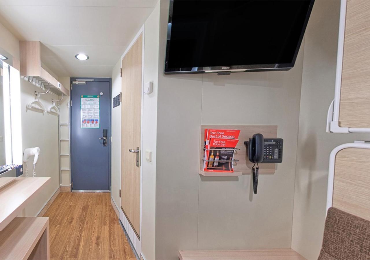 Viking Line Ferry Viking Grace - One-Way Journey From Turku To Stockholm Hotel ห้อง รูปภาพ